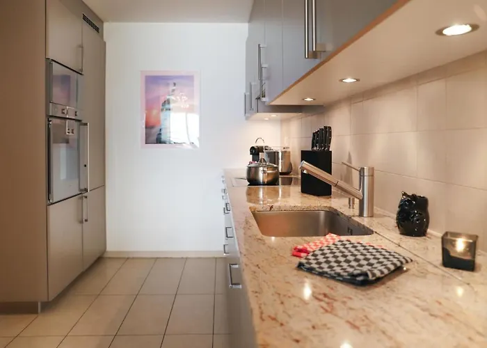 Апартаменты La Terrasses C2-5 By Interhome Монтрё